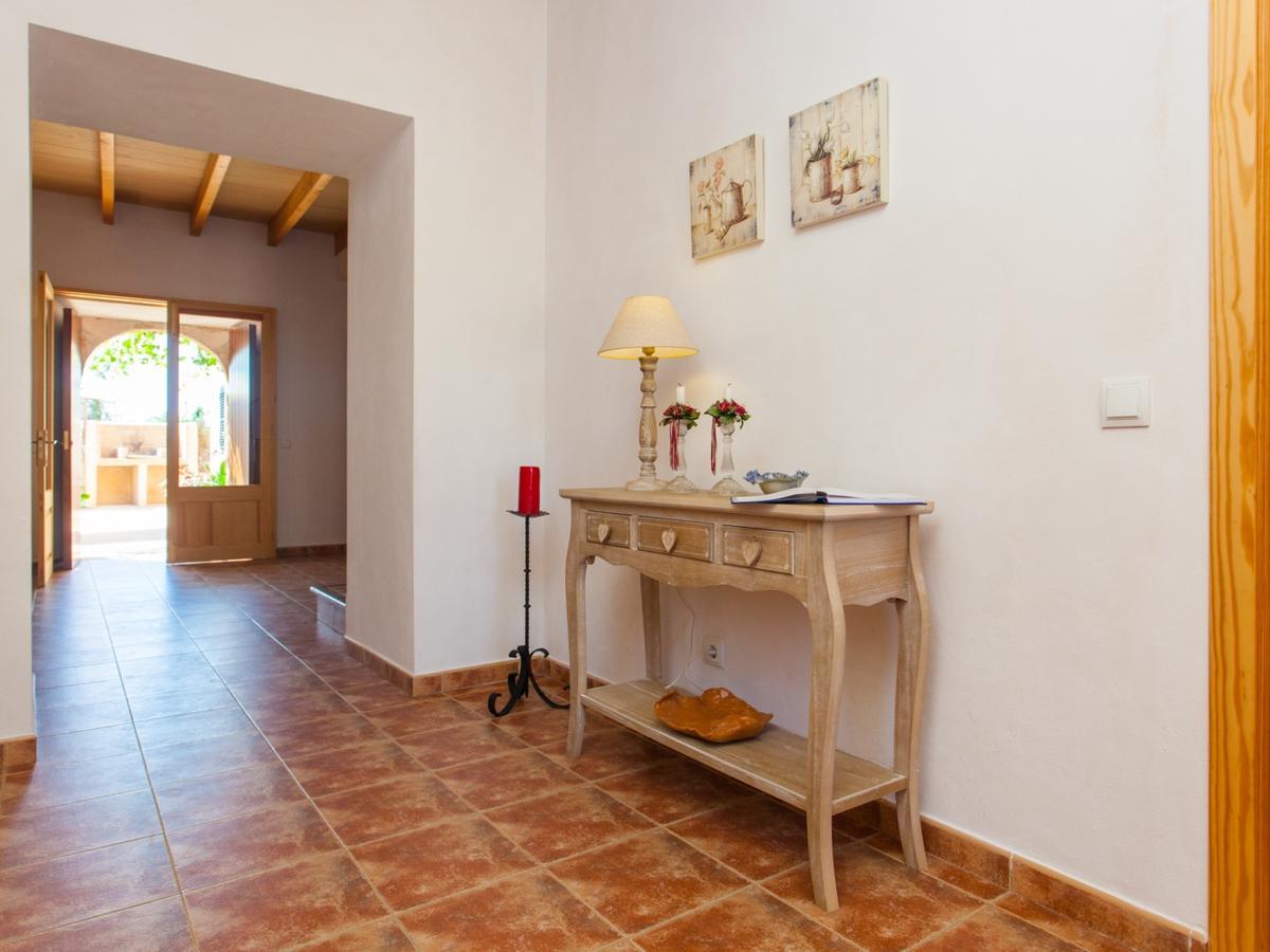 Villa Paula Llombarts Екстериор снимка