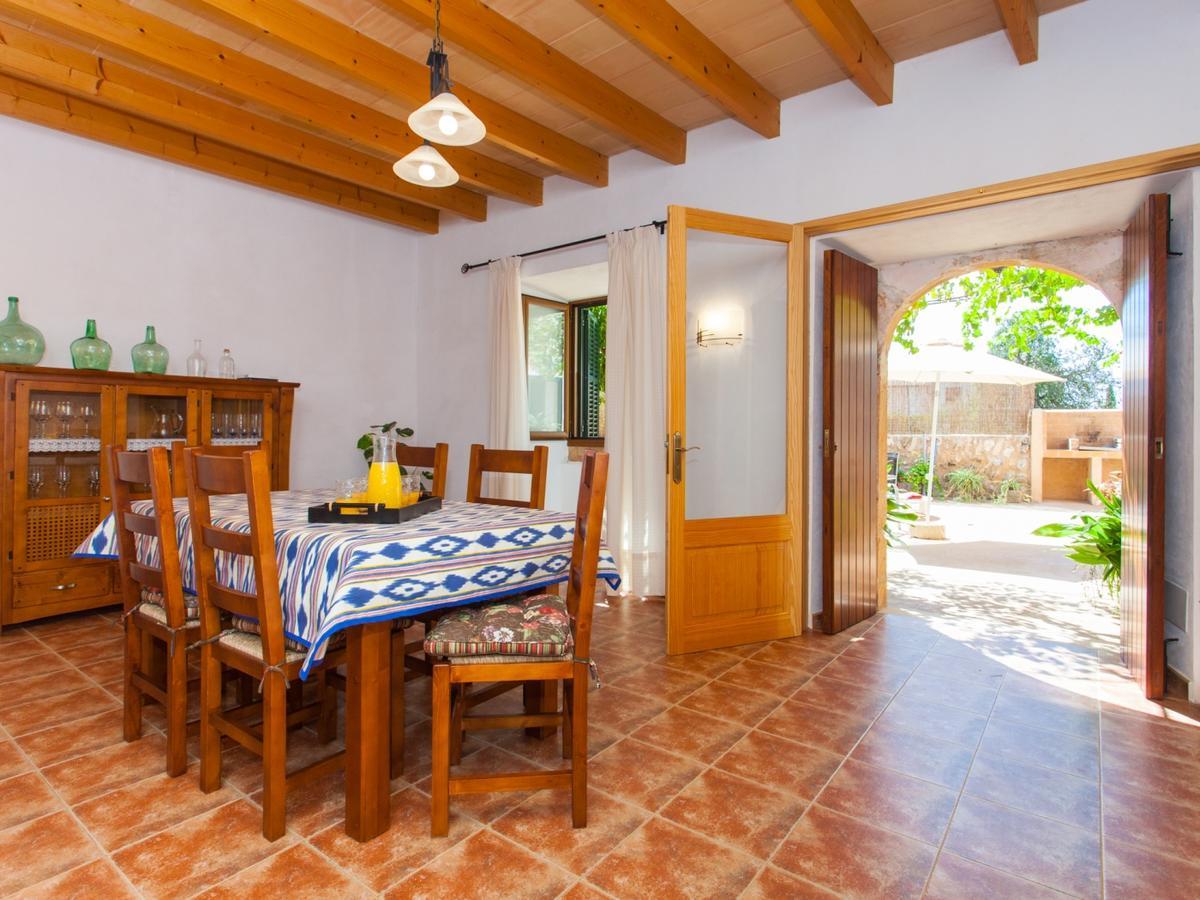Villa Paula Llombarts Екстериор снимка